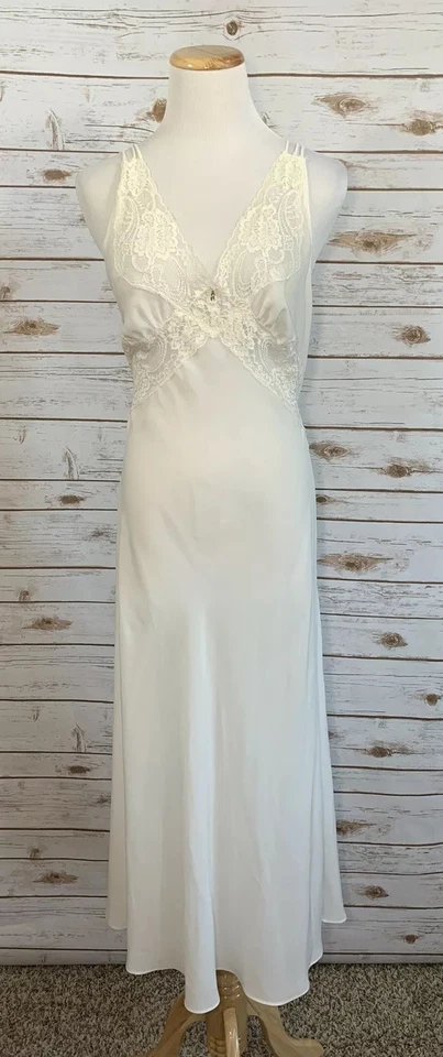 Belle Nuit Intimates White Lace Tie Night Gown Lingerie Babydoll Medium - Image 1 of 4