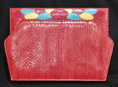 Bolsa de mão tiracolo aberta couro vermelho década de 1970 pele de cobra com forro de camurça - Imagem 1 de 4