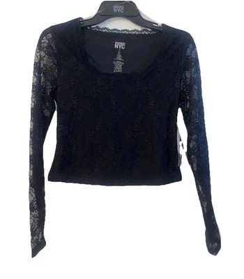 Junior’s Lace Scoop Neck Top (Small) - Image 1 of 4