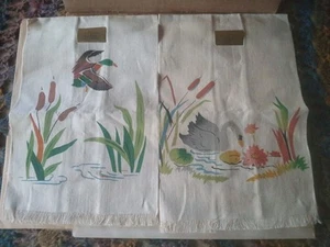 Lu Ann of California Hand Blocked Linen Wall Hangings/Table Topper (2) ♧VINTAGE♧ - Picture 1 of 4