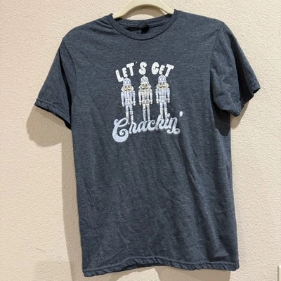 Camiseta para niños pequeña Gildan Softstyle Let's Get Crackin Cascanueces Camiseta gráfica Foto 1 de 4