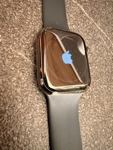 Apple Watch Series 7 Cellular 45mm Edelstahlgehäuse-Graphite mit Sportarmband - Bild 1 von 6