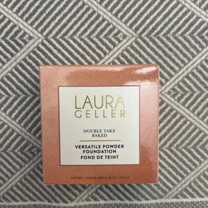 New Unopened Laura Geller Double Take Baked Versatile Powder Foundation- Light - Picture 1 of 3