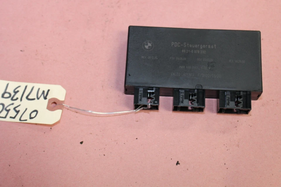 2006-2007 E60 BMW 550I PDC PARKING DISTANCE SENSOR CONTROL MODULE M7139 Foto 1 de 4