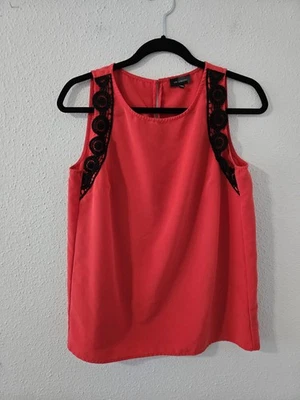 The Limited Women's Sleeveless Dress Shirt Red W/Black Lace Accents Sz Medium - Image 1 of 3