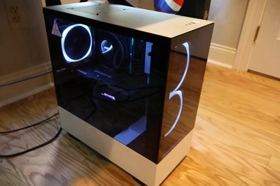 Torre de juegos NZXT (¡Haz ofertas!) Foto 1 de 4