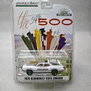Greenlight 1:64 1972 Oldsmobile Vista Cruiser Green Tire Collectible Car - Picture 1 of 2