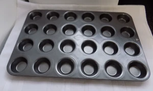 The Pampered Chef Mini Muffin Tart Brownie Cup Cakes Pan, 24 Hole Used Once - Picture 1 of 6