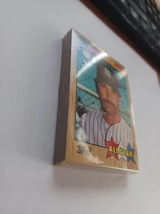 25 CARDS! 1987 Don Mattingly Topps #606. All Star. Trademark on Front. UNOPENED! - Picture 1 of 3