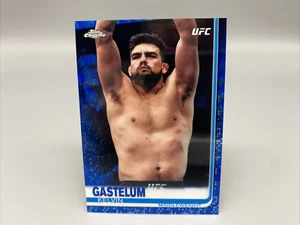 2019 Topps Chrome Blue Wave Refractor /75 Kelvin Gastelum UFC - Imagen 1 de 2