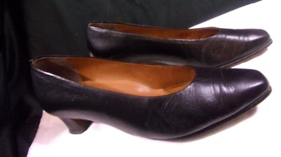 Zapatos de salón Easy Spirit para mujer de cuero negro con tacón sin cordones talla 9B Foto 1 de 4