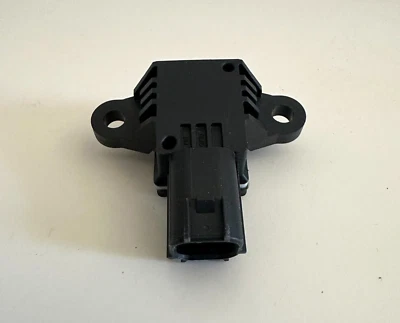 JAGUAR F 型 XFR-S 前冲击运动制动传感器 C2Z25486 2012 - 2024 原始设备制造商 — 第 1/4 张图片