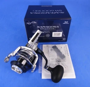 NUOVO MULINELLO DA SPINNING SHIMANO SARAGOSA SW A 6000HG 6000 SW *SPEDIZIONE GRATUITA USPS* - Foto 1 di 1