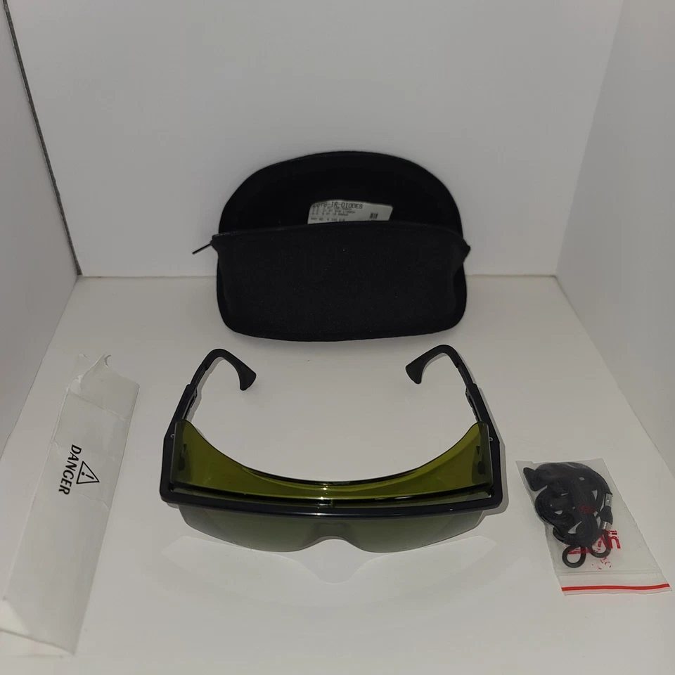 Uvex Astrospec 3000 Laser Safety Glasses LOTG-IR-DIODES – Z87 USA Made - Image 1 of 4