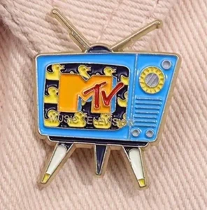 MTV music television retro tv pin - 1980's - FREE SHIPPING - Picture 1 of 1