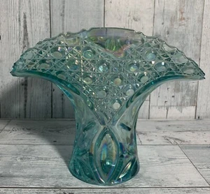 VTG Aqua/Teal Blue Glass Carnival/Iridescent Button Fan Vase no Handle Unique - Afbeelding 1 van 15