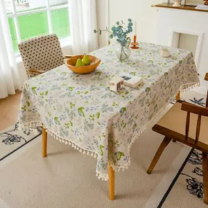 Fresh and lovely floral print tablecloth for a cozy dining experience - Picture 1 of 6