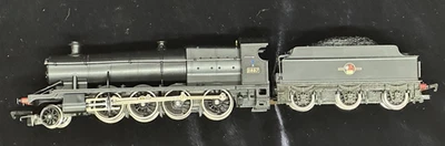NIB HORNBY R.143 OO BLACK LIVERY BR 2-8-0 CLASS 2800 ROAD #2857 - FREE SHIP - Image 1 of 4