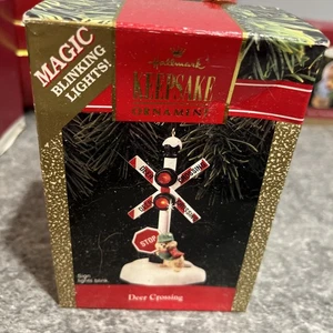Hallmark Keepsake Decorazione Natalizia Cervo Attraversamento Magia Luci Lampeggianti 1990 - Foto 1 di 5