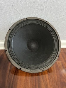 Peavey KB-100 Bass Speaker 15" Woofer Single - Picture 1 of 9