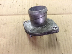 04 05 06 07 08 09 10 Ford E350 6.0L Engine Thermostat Housing A17 - Imagen 1 de 3