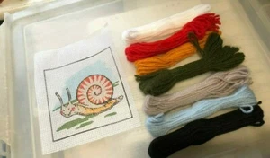 Tapestry Kit- Snail 11cm x11cm (canvas, wool, needle) - Picture 1 of 2