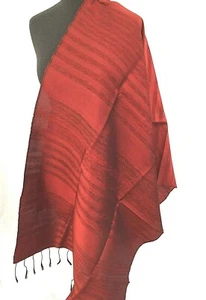 Chal rojo 100% seda bufanda 72"" por 27"" textura hecha a mano dos capas seda nuevo - Imagen 1 de 3