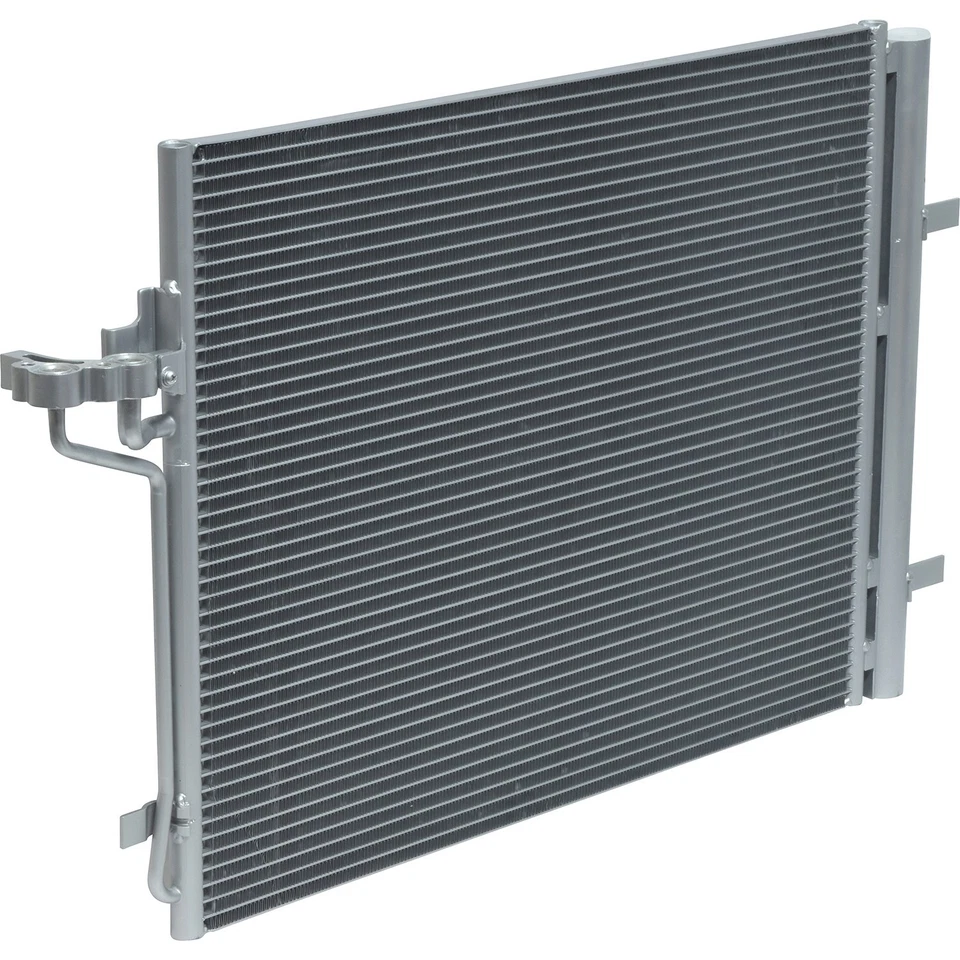 Condensador de aire acondicionado UAC para Ford Focus ST 2013-2015 2L L4 GAS DOHC turboalimentado Foto 1 de 1