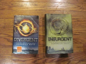 Lot 2 DIVERGENT INSURGENT Veronica Roth - One Hardcover, One Softcover - Picture 1 of 1
