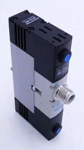 Festo VSVA-B-T32U-AH-A2-1R5L 546765 Magnetventil -used- - Bild 1 von 5