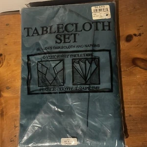 NWT Bardwil Table Linens Dk Teal Color Tablecloth Oblong 60” X 102” & 4 Napkins - Picture 1 of 9