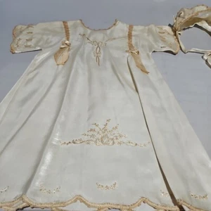 ANTIQUE INFANT SATIN CHRISTENING GOWN HAT BLANKET WITH LACE EMBROIDERY BEAUTIFUL - Picture 1 of 12