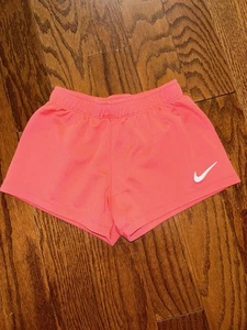 NIKE Girls  Pink Youth size 5/6 Athletic Gym Shorts - Picture 1 of 4