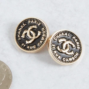Chanel Vintage Buttons Lightweight Metal 20mm 2pc Gold & Black - Picture 1 of 3