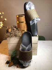 Casual Slippers. - Picture 1 of 7