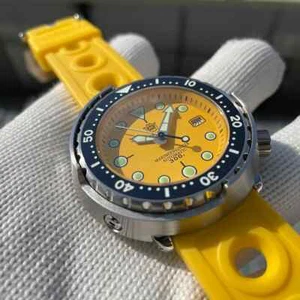 Steeldive SD1975 Automatic Diver Watch Seiko Tuna NH35 Movement YELLOW - Picture 1 of 5