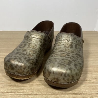 Zuecos profesionales Sanita zapatos metálicos estampado de guepardo/leopardo 40 para mujer Foto 1 de 4