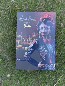 Barbie Signature 2022 Día de Muertos Benito Santos x Muñeca Barbie Mattel en mano - Imagen 1 de 6