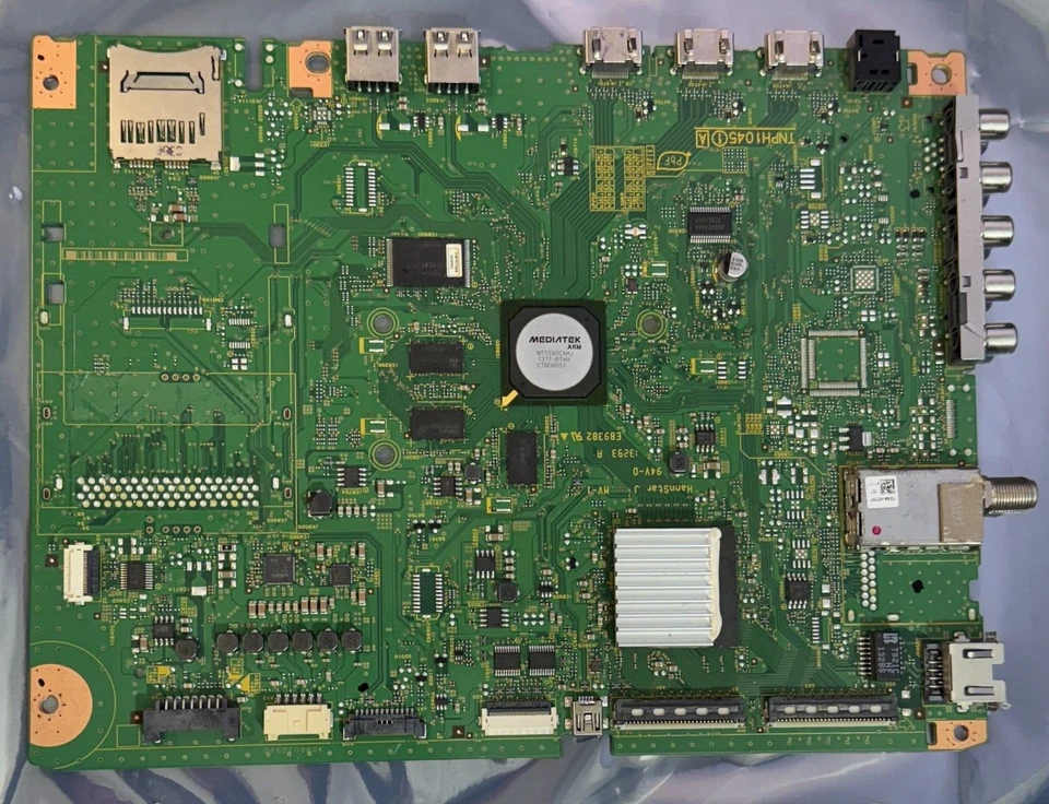 Placa principal/placa A Panasonic TXN/A1UFUUS para TC-P65ST60 - Imagem 1 de 4