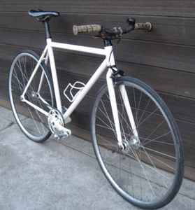 Radius Fixie Road Bike - Medium Sized Frame - Picture 1 of 7