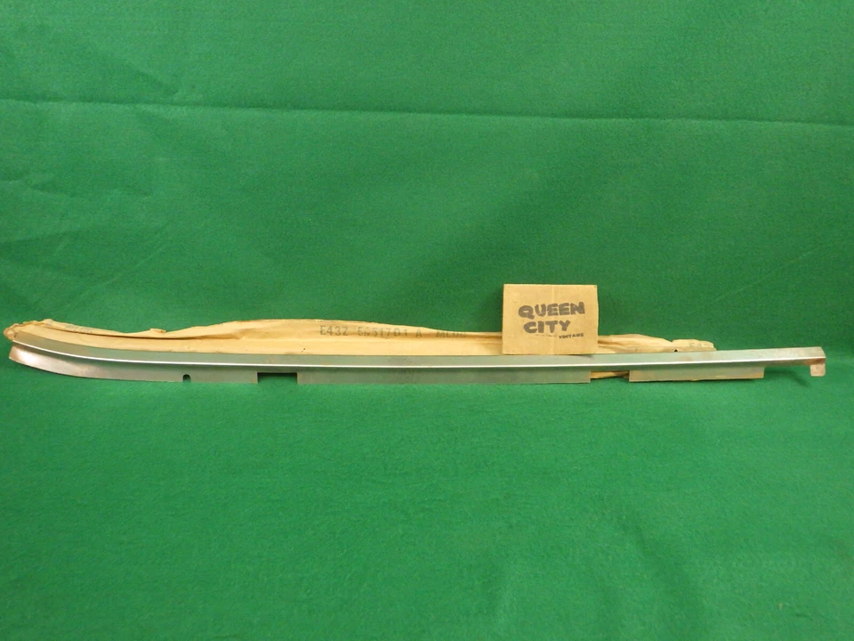 Ford Tempo 1984 1985 panel/ajuste de metal E43Z-5451701-A nuevo de lote Foto 1 de 4