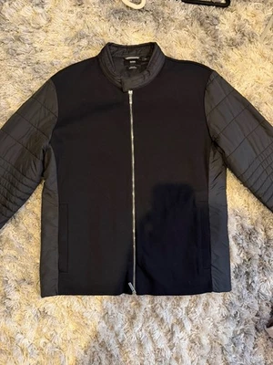 Chaqueta híbrida con cremallera Hugo Boss X Mercedes Foto 1 de 3