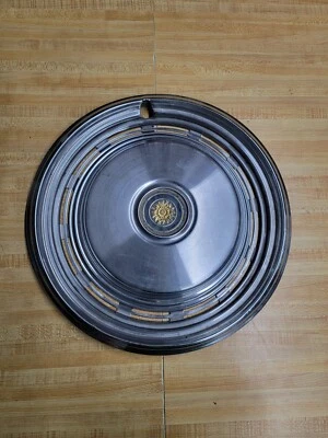 Pontiac Grand Safari Grand Ville 1973 1974 tapacubos cubierta de rueda de 15" (uno) Foto 1 de 4