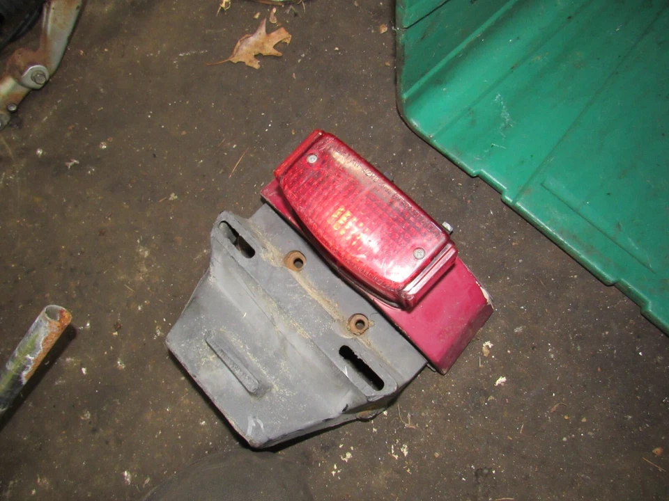 Luz trasera de freno aerodinámica Honda NB50 1984 Foto 1 de 1