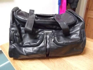 1 X VINTAGE REVELATION LARGE LEATHER LOOK HOLDALL TRAVEL WEEKEND BAG, LOW START. - Picture 1 of 14