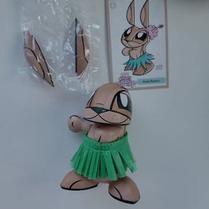 Joe Ledbetter: Hula Bunny 4" Vinyl Art Figure Chaos Bunnies JLED dunny janky - Picture 1 of 11