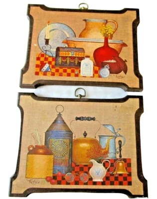 2 VINTAGE LITHO USA KIRBY STAPCO NY COLONIAL KITCHEN WALL PLAQUES PICTURES - Image 1 of 4