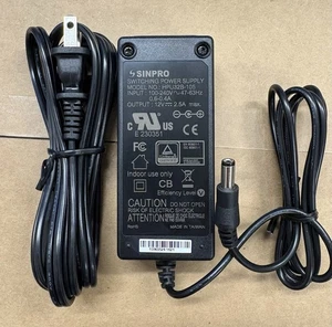 Sinpro HPU32B-105 AC Adapter 30W Medical Switching Power Supply 12V 2.5A 5.5mm - Picture 1 of 3