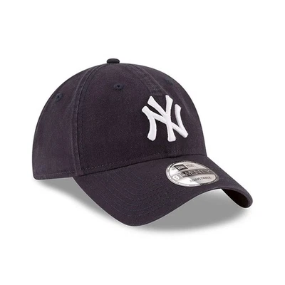 New Era Adult New York Yankees MLB Core Classic 9TWENTY Cap/Navy White/ RRP £23