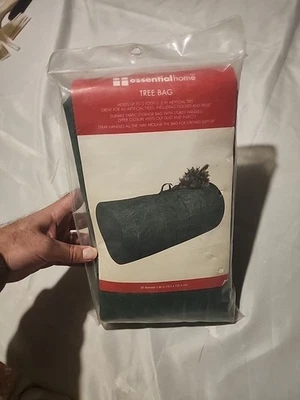 Essential home Christmas Tree Bag 76.2x152.4.               A7 - Image 1 of 2
